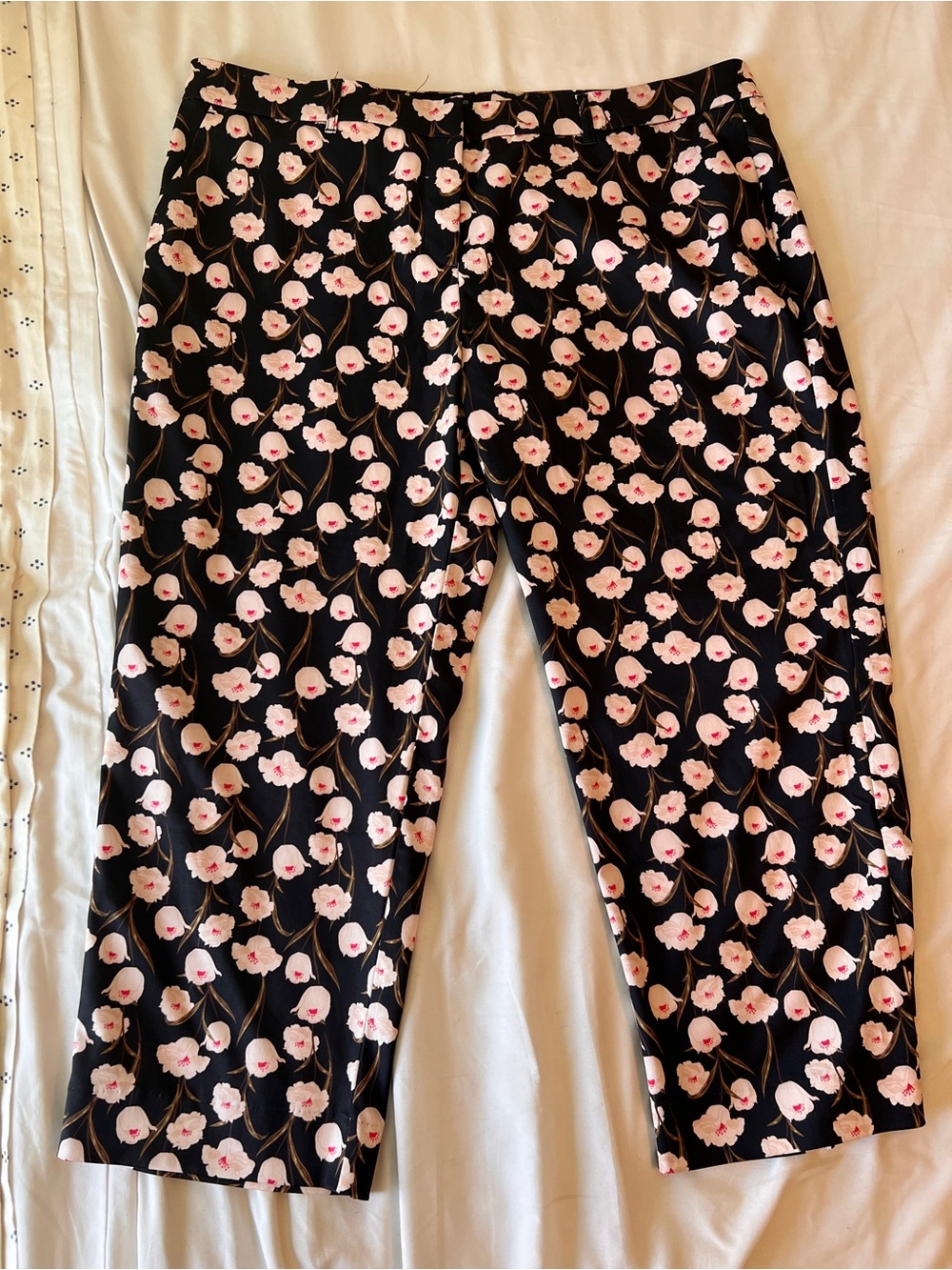 WILD FANG CROPPED TROUSER size 20